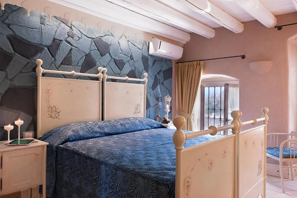 Boutique Hotel Villa Dei Campi Gavardo 4*,  Italien